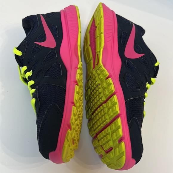 NIKE REVOLUTION 2 BLACK AN PINK SNEAKERS SZ 8 - Picture 8 of 12